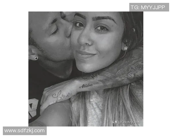 足球明星的另一半是谁揭秘她的丈夫名字与故事 足球明星的另一半是谁揭秘她的丈夫名字与故事