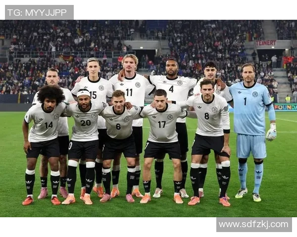 足球明星闪耀登场精彩瞬间集锦尽享激情与荣耀的完美时刻