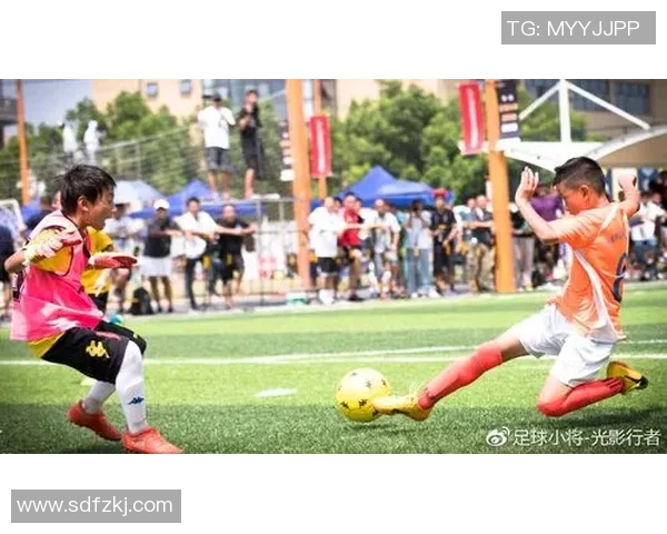 南京足球队在最新足球状态排行榜中荣登第五名展现出强劲实力与潜力 南京足球队在最新足球状态排行榜中荣登第五名展现出强劲实力与潜力